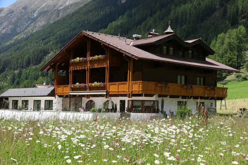 Ferienhaus Brigitte Längenfeld Habitación foto
