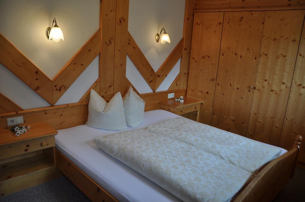 Ferienhaus Brigitte Längenfeld Habitación foto